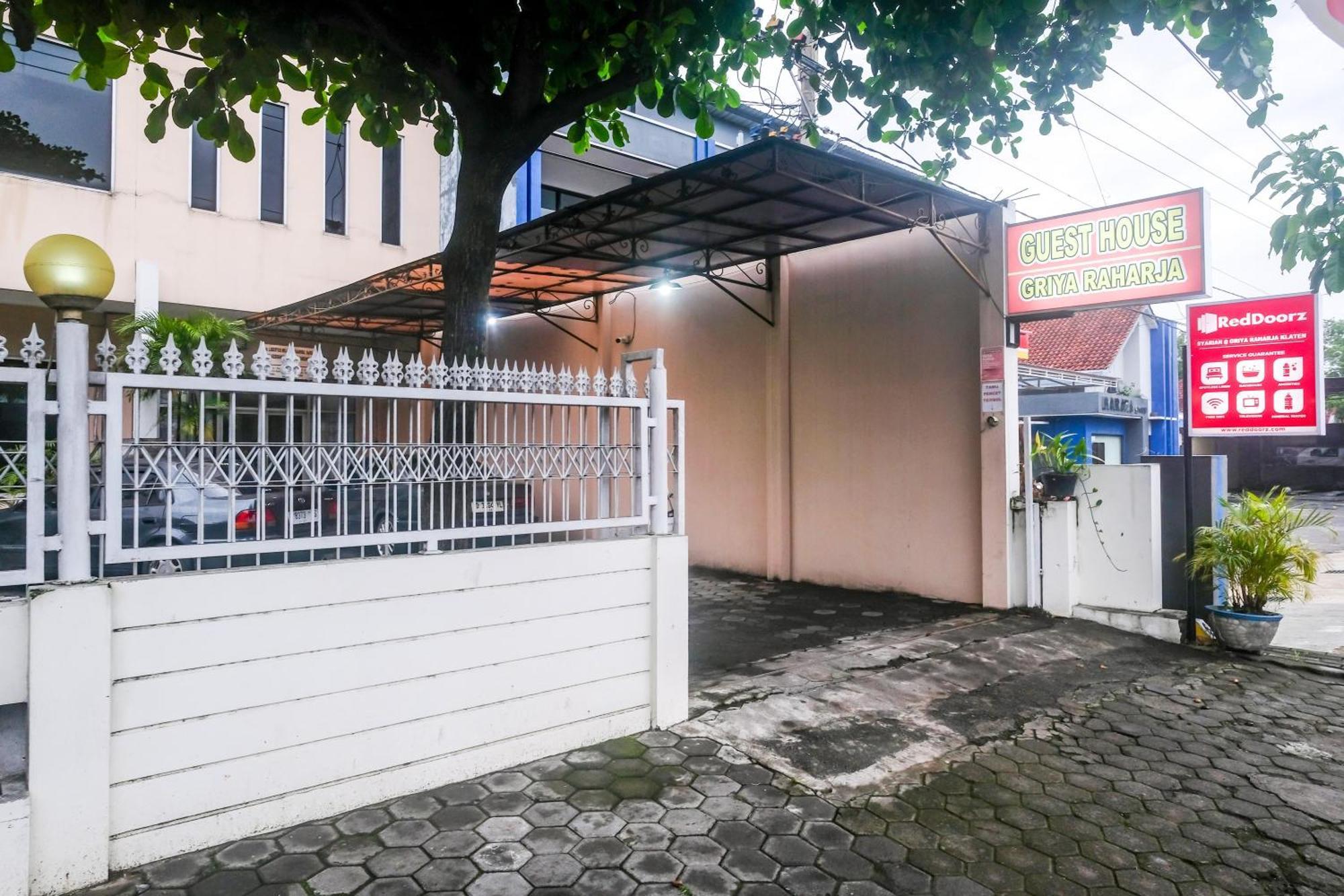 Reddoorz Syariah At Griya Raharja Klaten Eksteriør bilde